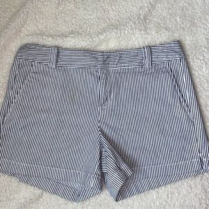Seersucker shorts size 4 -New York and company